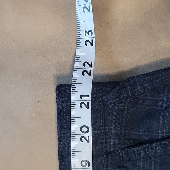 Van Heusen Size 42 Blue Plaid Modern Fit Flat Front Shorts, NEW - Picture 4 of 12